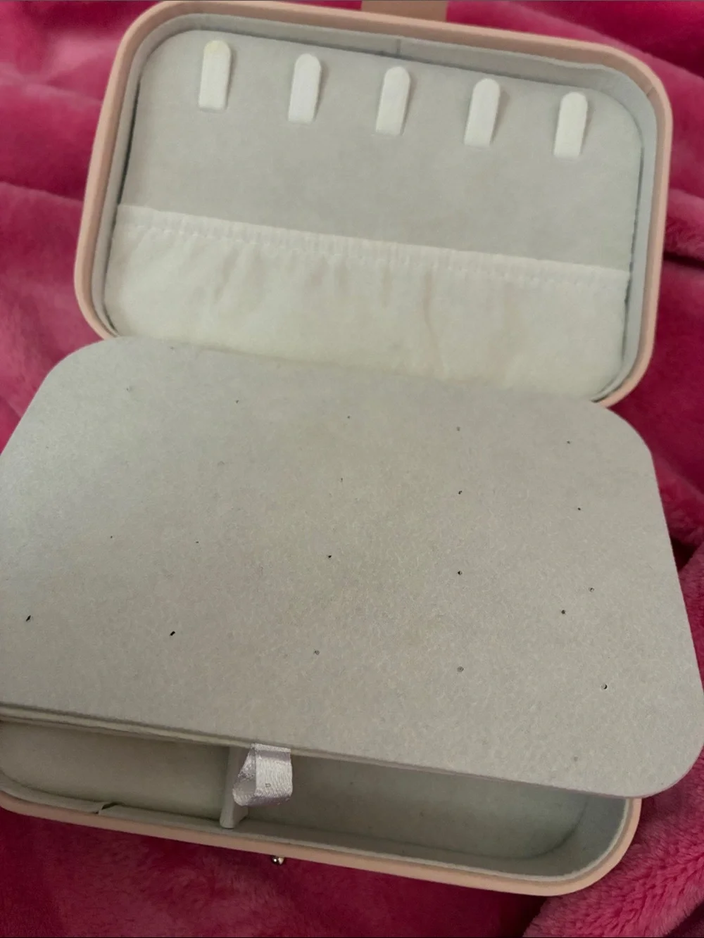 Compact baby pink Jewelry Case